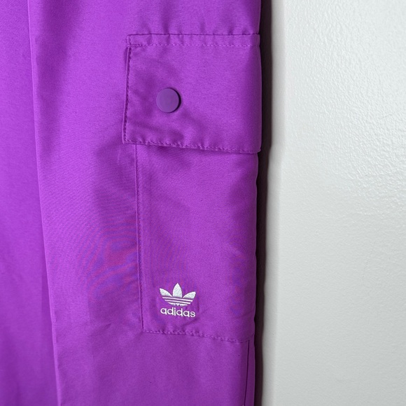 Adidas Purple Athletic Cargo Outdoor Workout Windbreaker Pants XS New With Tags - Picture 8 of 16